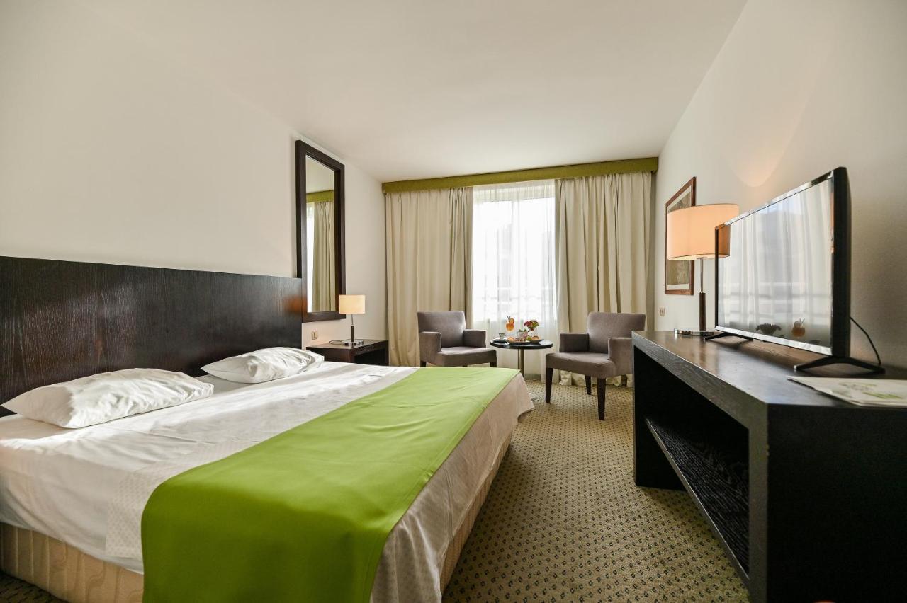 Hotel International Раб Екстер'єр фото